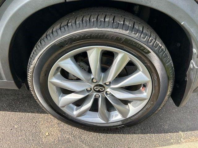 Infiniti QX50  2022