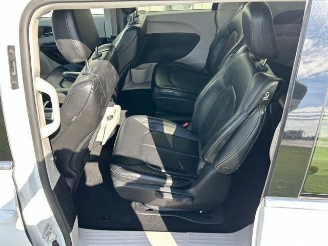 Chrysler Pacifica  2023