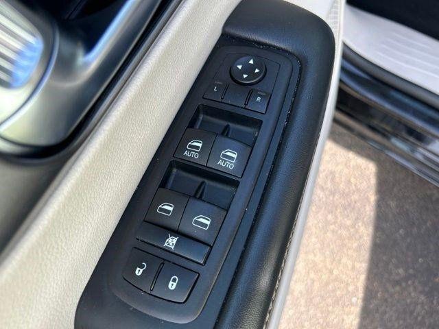 Chrysler Pacifica  2024