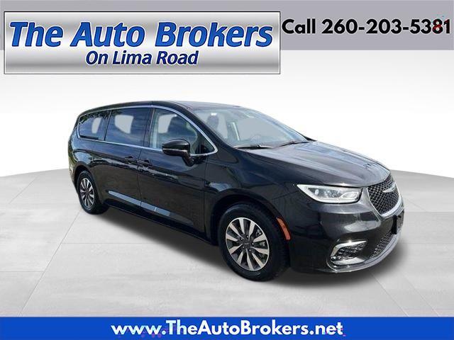 2024 Chrysler Pacifica Select
