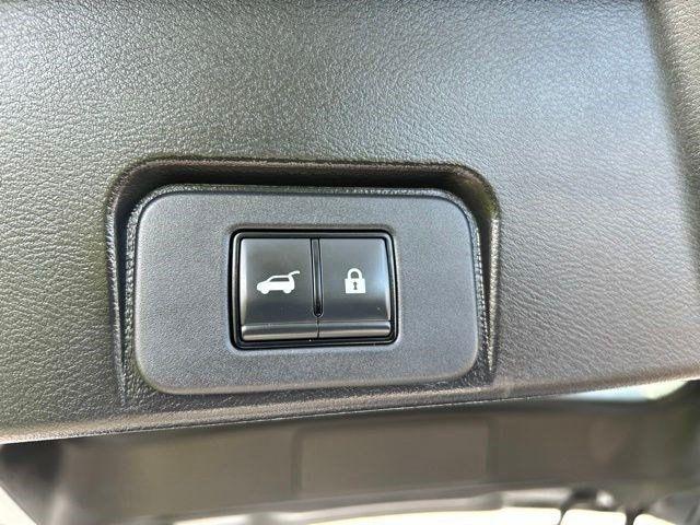 Nissan Rogue  2024
