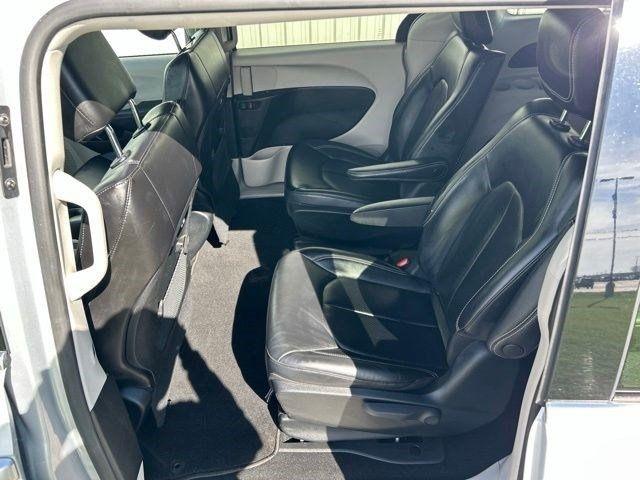 Chrysler Pacifica  2023