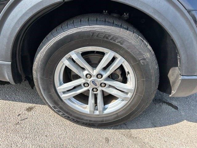 Ford Explorer XLT 2023