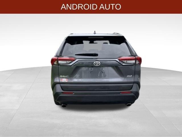 Toyota RAV4  2021