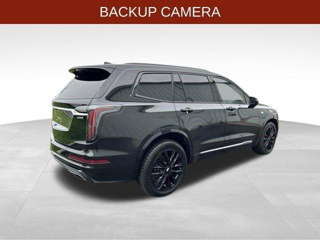 Cadillac XT6  2021