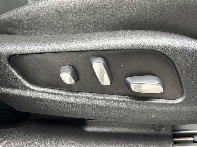 Cadillac XT6  2021