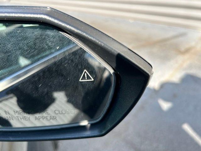Hyundai Elantra  2022
