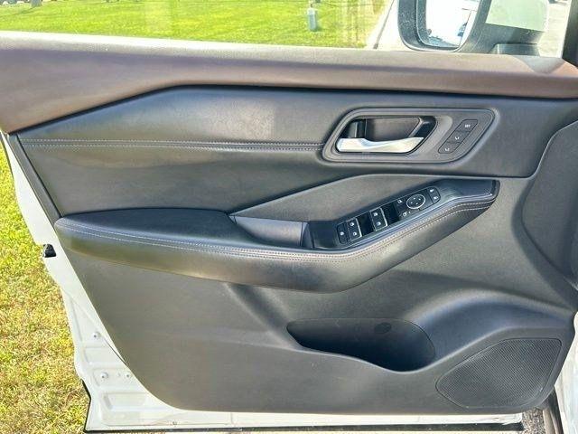 Nissan Rogue  2023