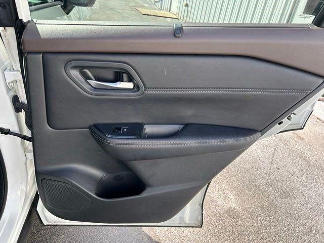 Nissan Rogue  2023