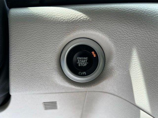 Chrysler Voyager  2024
