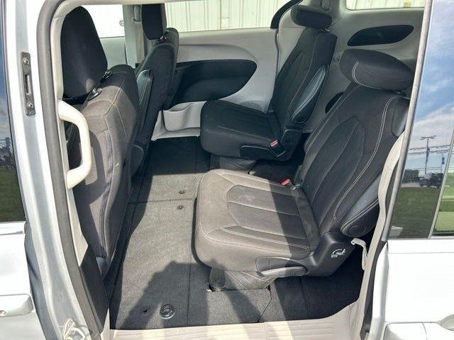 Chrysler Voyager  2024