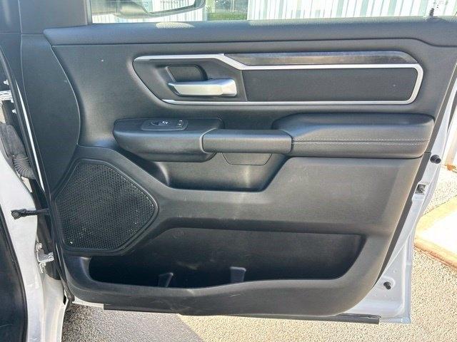 RAM 1500 Big Horn 4x4 Crew Cab 5'7" Box 2023