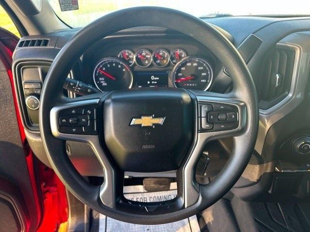 Chevrolet Silverado 1500 LTD 2WD Crew Cab 147" Custom 2022