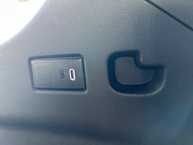 GMC Yukon SLT 4WD 2023