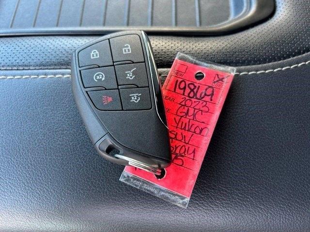 GMC Yukon SLT 4WD 2023