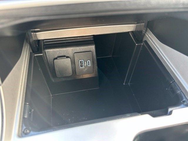 Ford Explorer XLT 4WD 2023