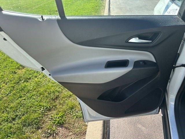 Chevrolet Equinox FWD 4dr LS w/1LS 2022