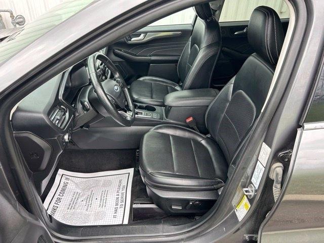 Ford Escape Titanium AWD 2021