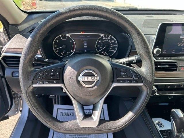 Nissan Altima 2.5 SV 2023