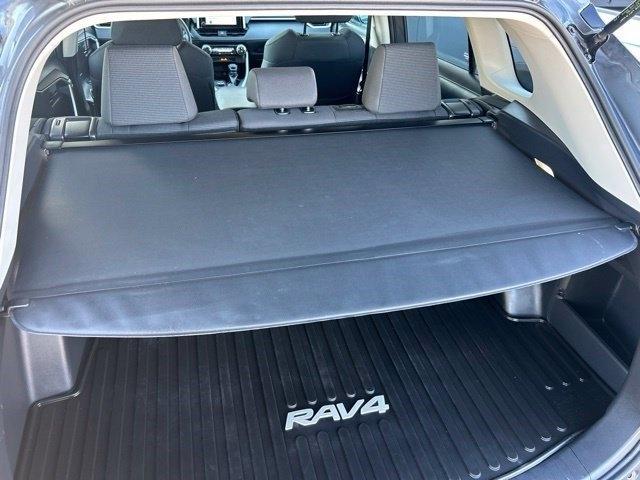 Toyota RAV4 LE 2024
