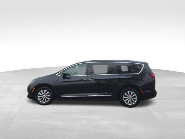 Chrysler Pacifica Touring L FWD 2019