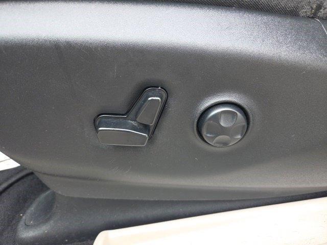Chrysler Pacifica Touring L FWD 2019