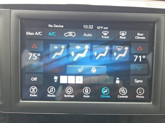 Chrysler Pacifica Touring L FWD 2019