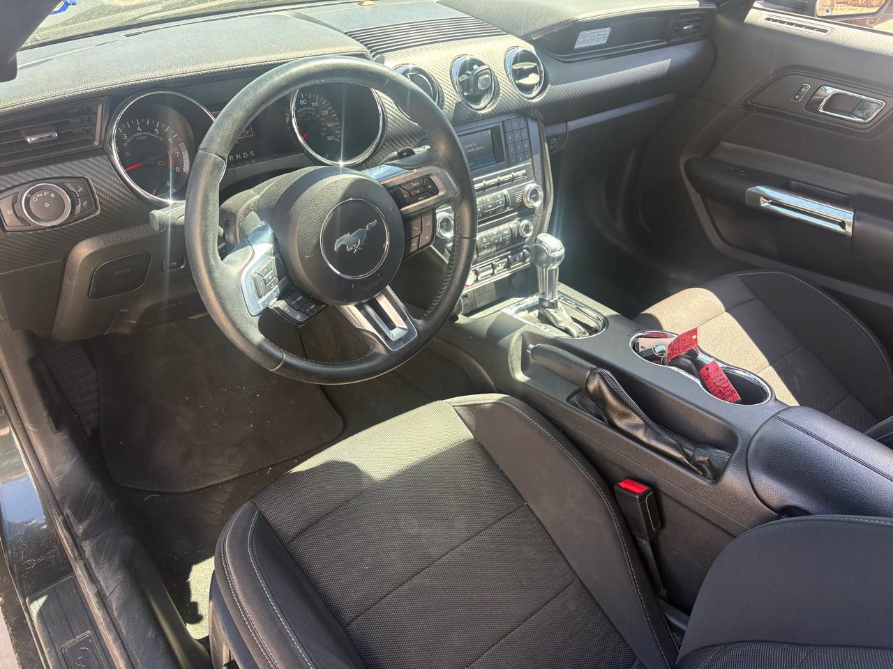 Ford Mustang 2dr Fastback V6 2016