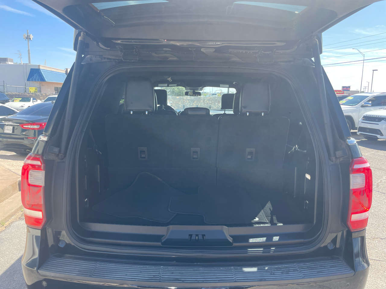 Ford Expedition XLT 4x2 2021 Ford Expedition XLT 4x2 2021