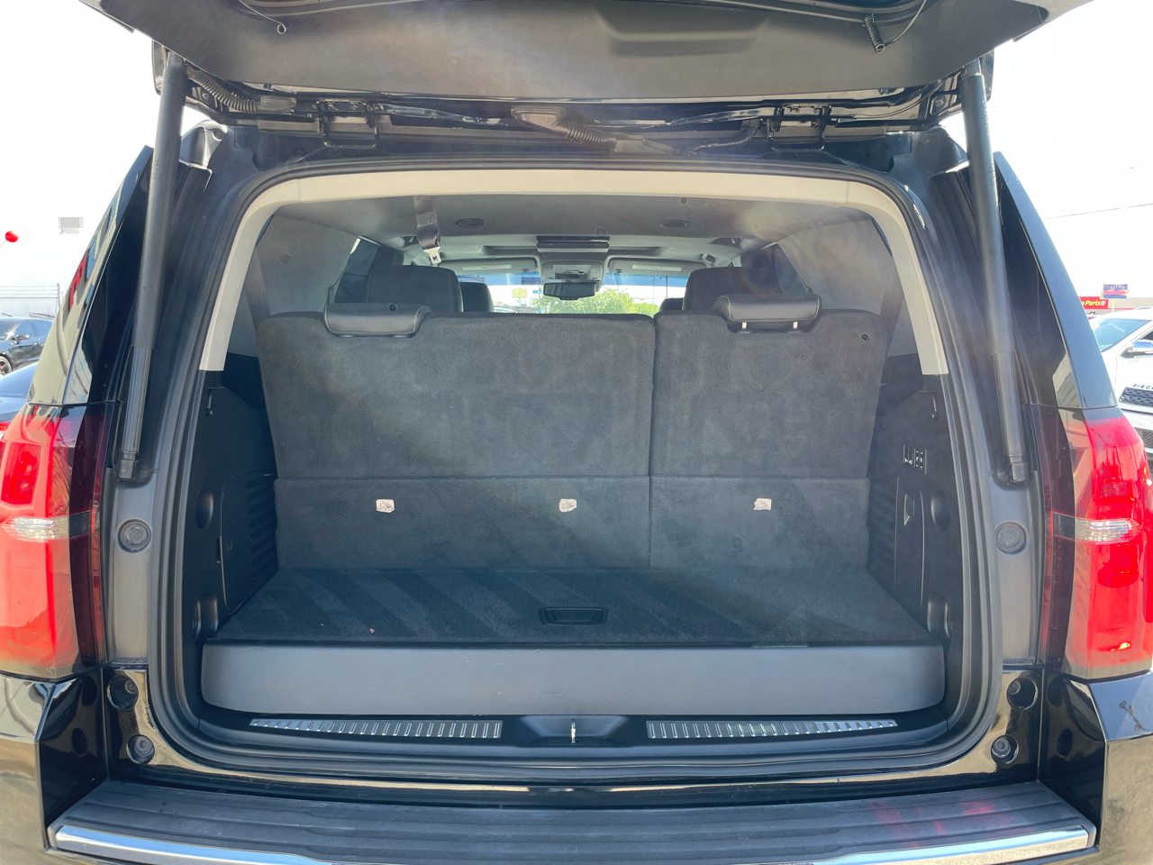 Chevrolet Tahoe 4WD 4dr Premier 2018 Chevrolet Tahoe 4WD 4dr Premier 2018