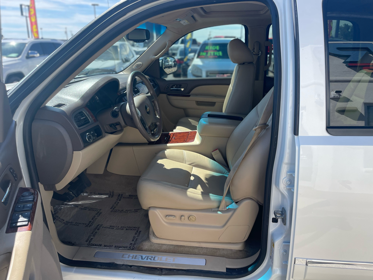 Chevrolet Avalanche 2WD Crew Cab LTZ 2012 Chevrolet Avalanche 2WD Crew Cab LTZ 2012