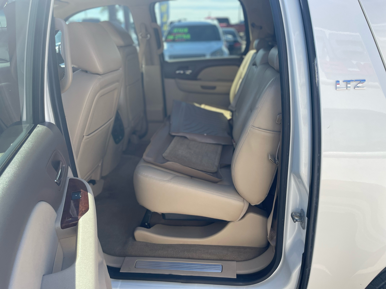 Chevrolet Avalanche 2WD Crew Cab LTZ 2012 Chevrolet Avalanche 2WD Crew Cab LTZ 2012