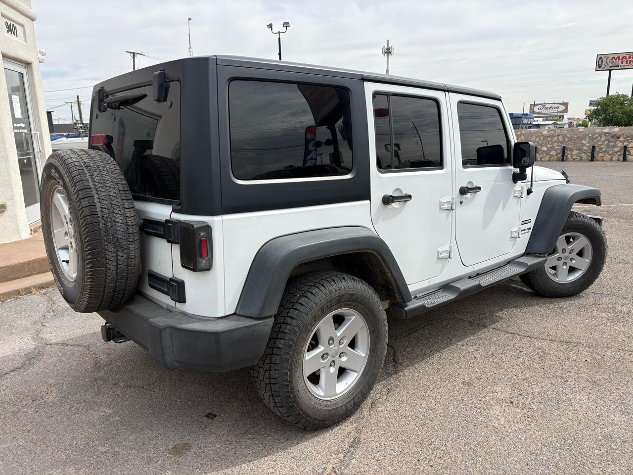 Jeep Wrangler Unlimited 4WD 4dr Sport 2018