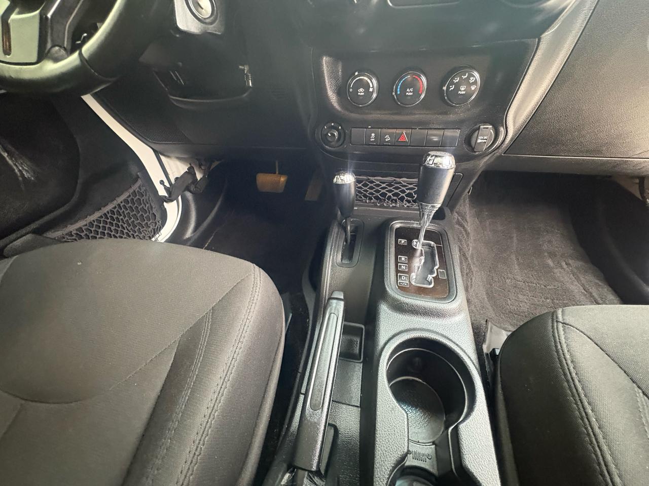 Jeep Wrangler Unlimited 4WD 4dr Sport 2018