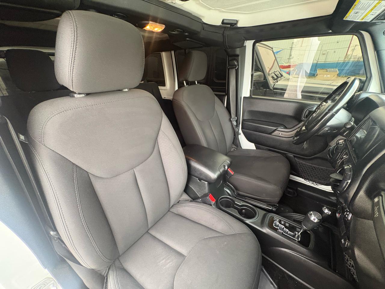Jeep Wrangler Unlimited 4WD 4dr Sport 2018