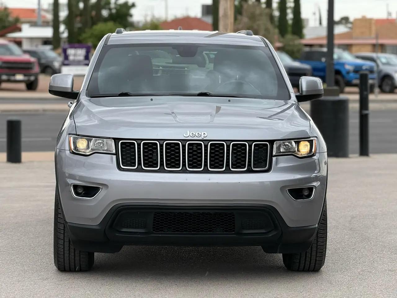 Jeep Grand Cherokee Laredo E 4x2 2021