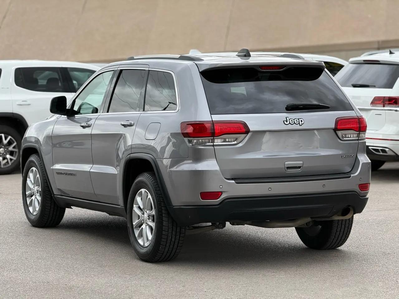 Jeep Grand Cherokee Laredo E 4x2 2021