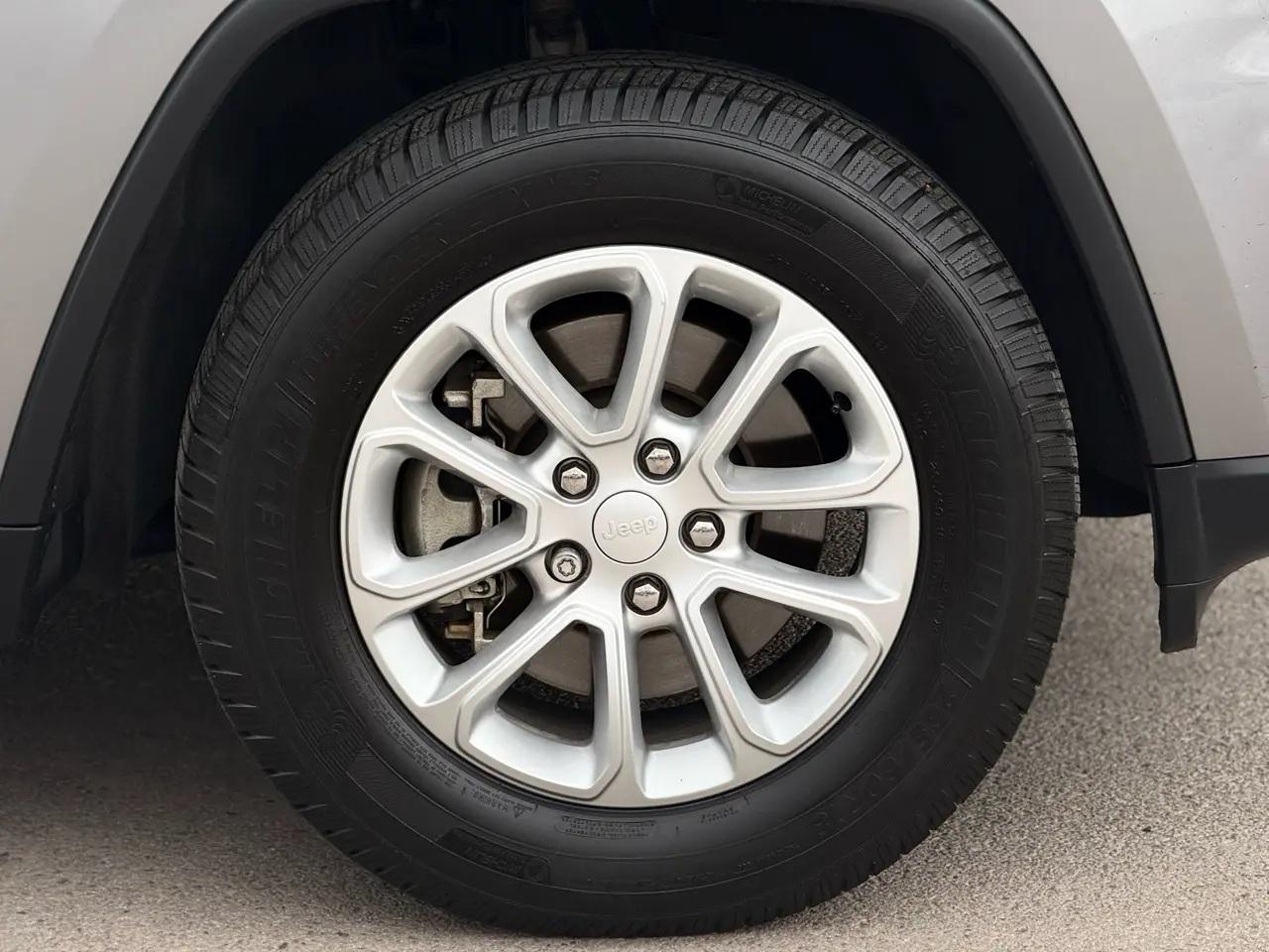 Jeep Grand Cherokee Laredo E 4x2 2021