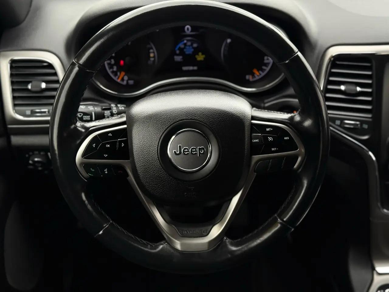 Jeep Grand Cherokee Laredo E 4x2 2021