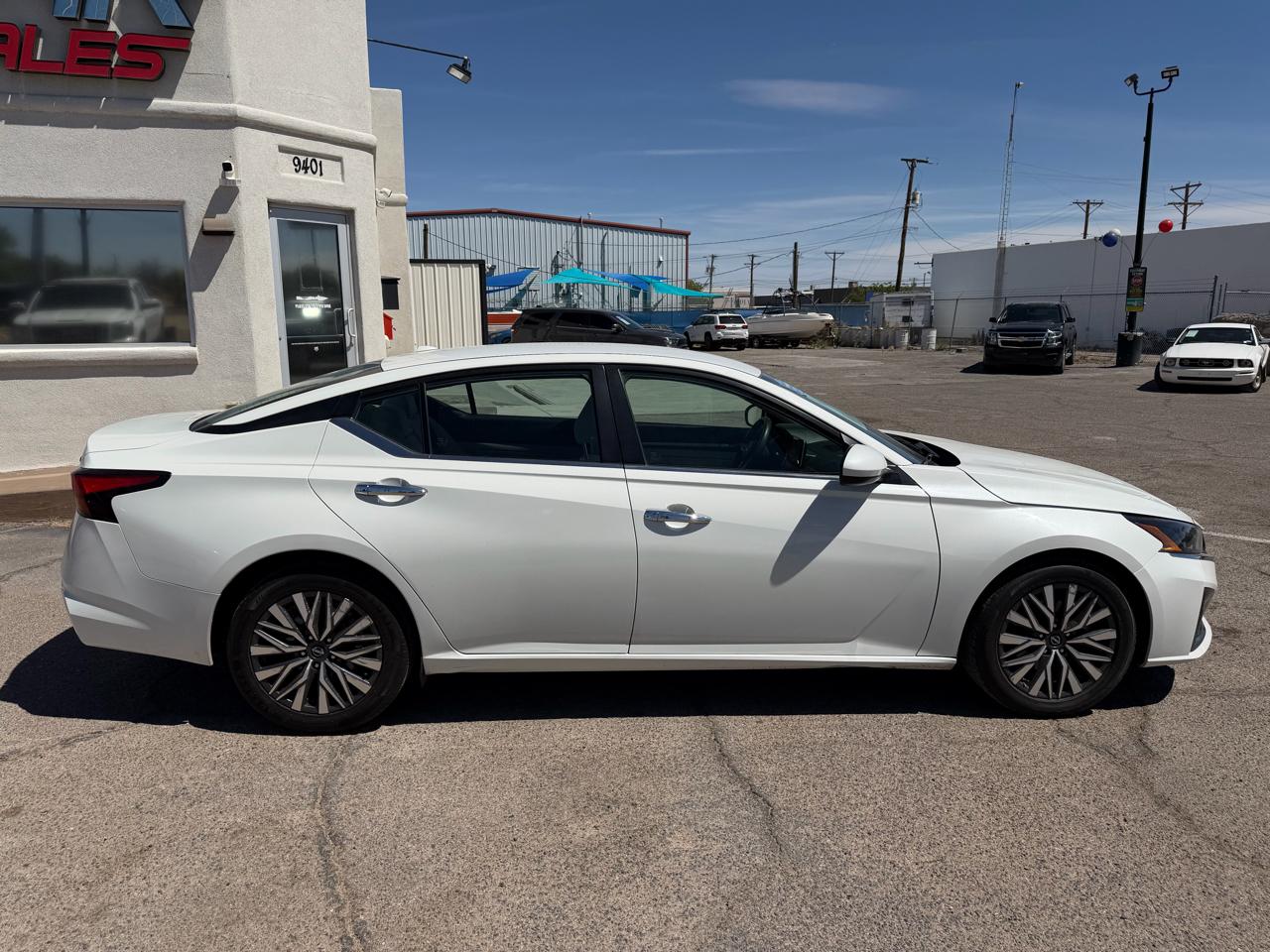 Nissan Altima 2.5 SV Sedan 2023