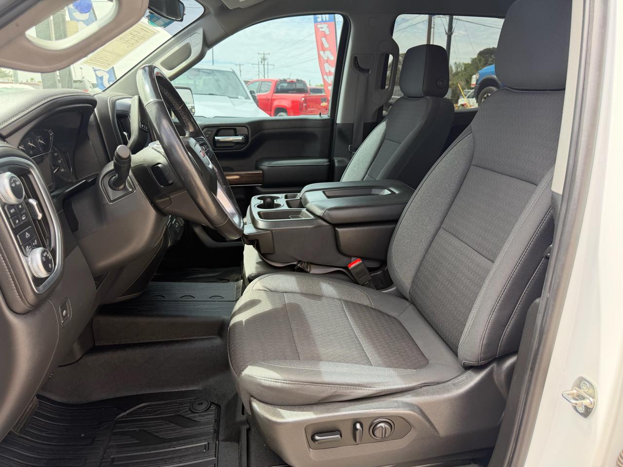 GMC Sierra 1500 4WD Crew Cab 147" SLE 2020