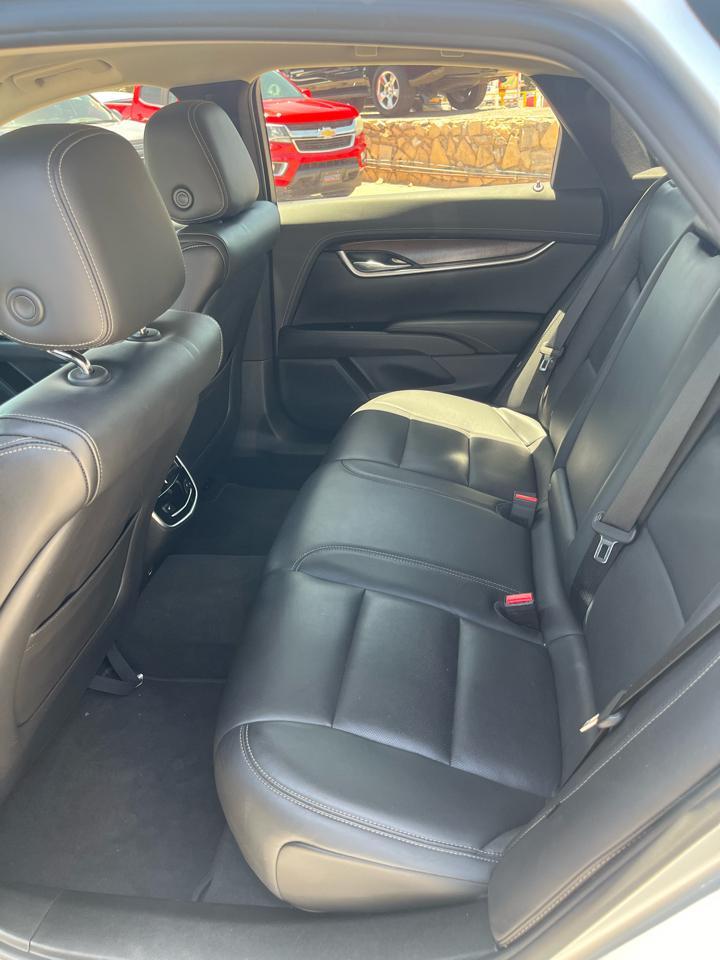 Cadillac XTS 4dr Sdn Luxury FWD 2019
