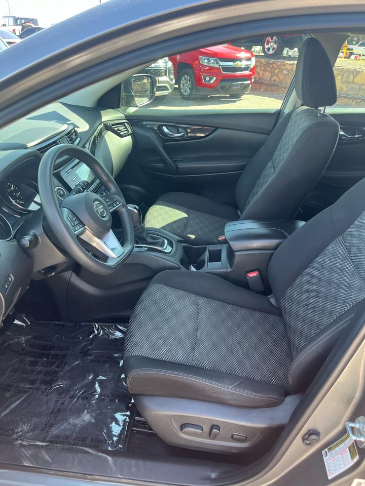 Nissan Rogue Sport FWD SV 2017