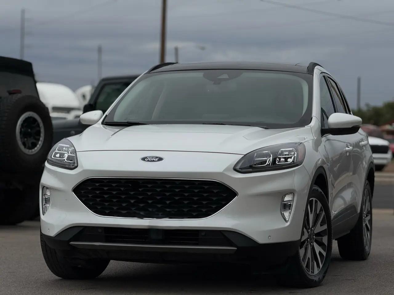 Ford Escape Titanium AWD 2020