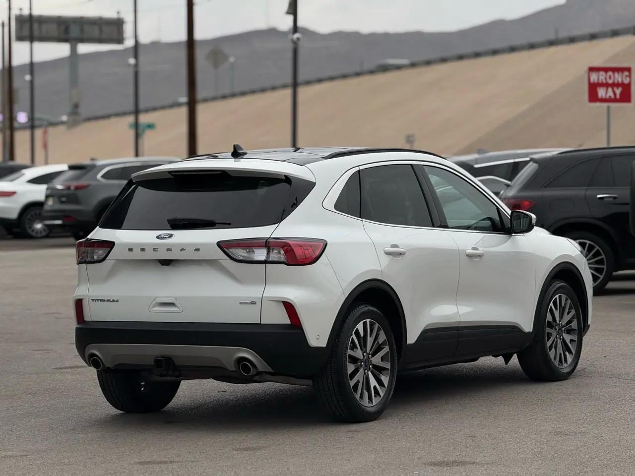 Ford Escape Titanium AWD 2020