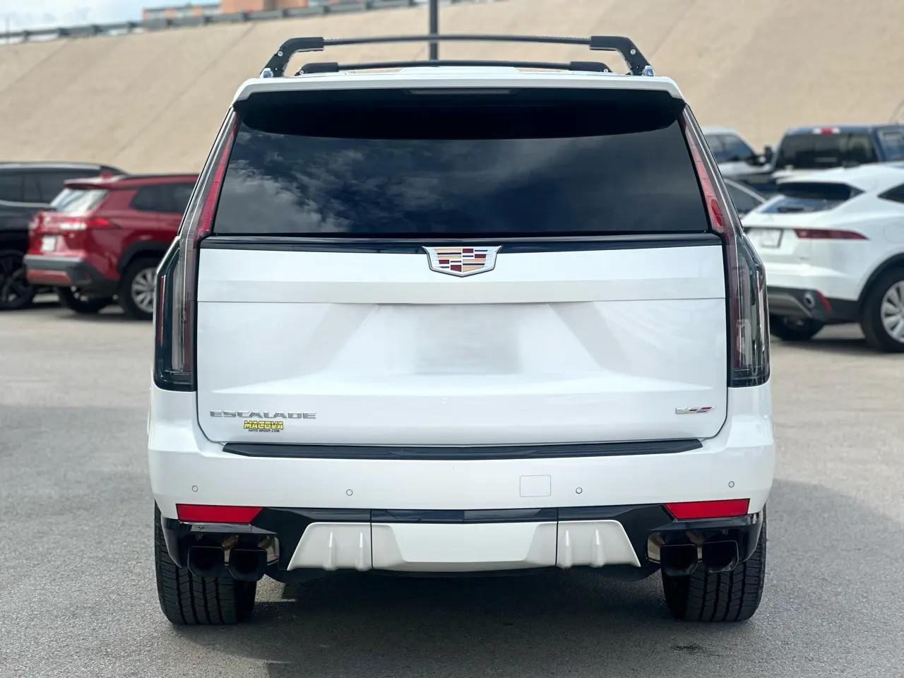 Cadillac Escalade AWD 4dr V-Series 2023