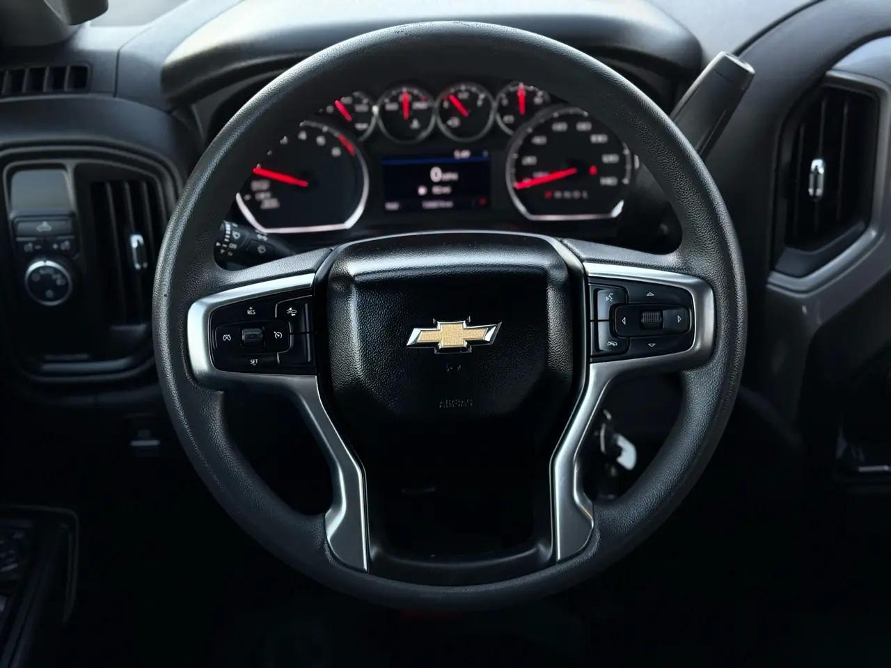 Chevrolet Silverado 1500 LTD 2WD Crew Cab 147" Custom 2022
