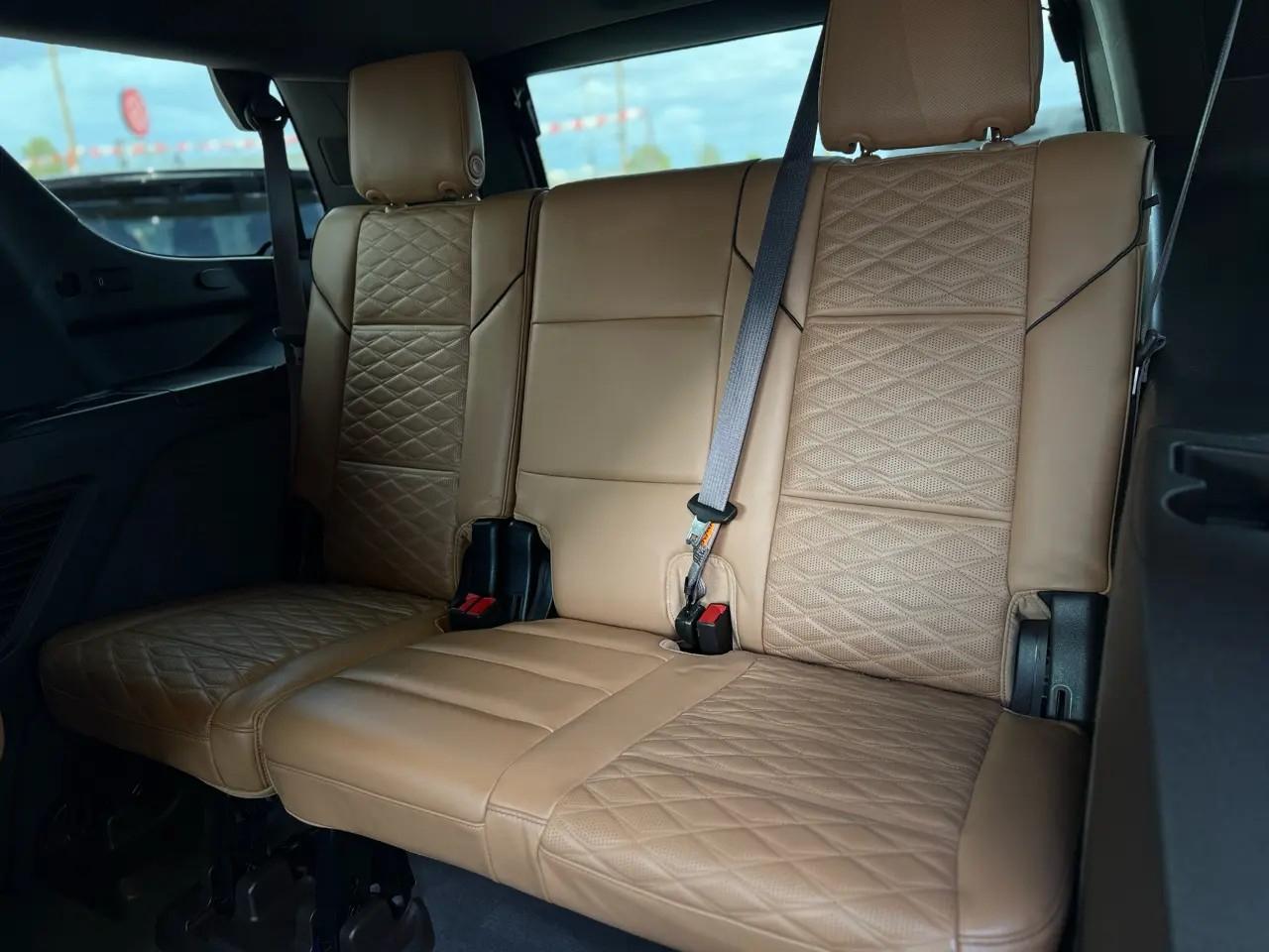 Cadillac Escalade 4WD 4dr Premium Luxury 2023