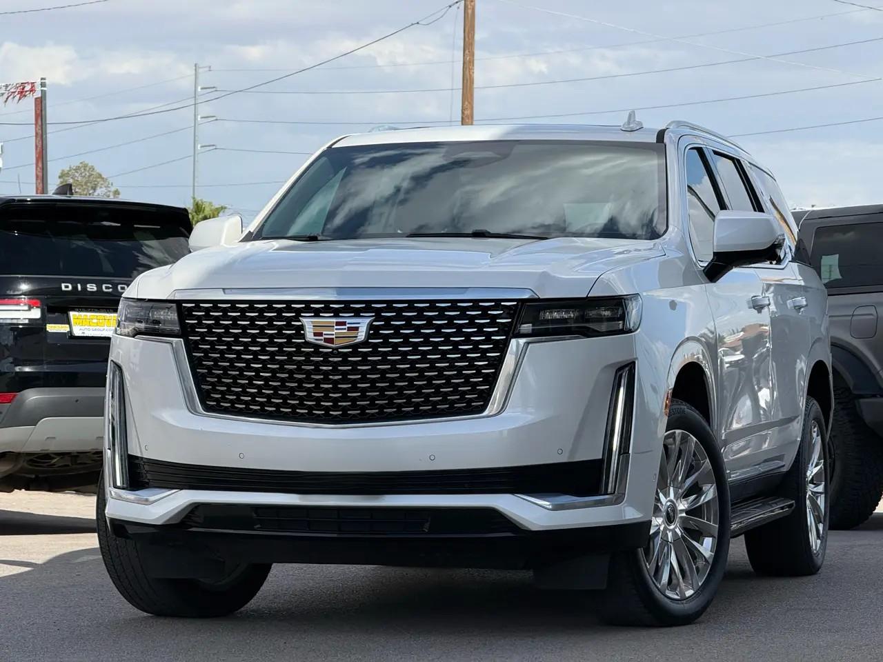 Cadillac Escalade 4WD 4dr Premium Luxury 2023