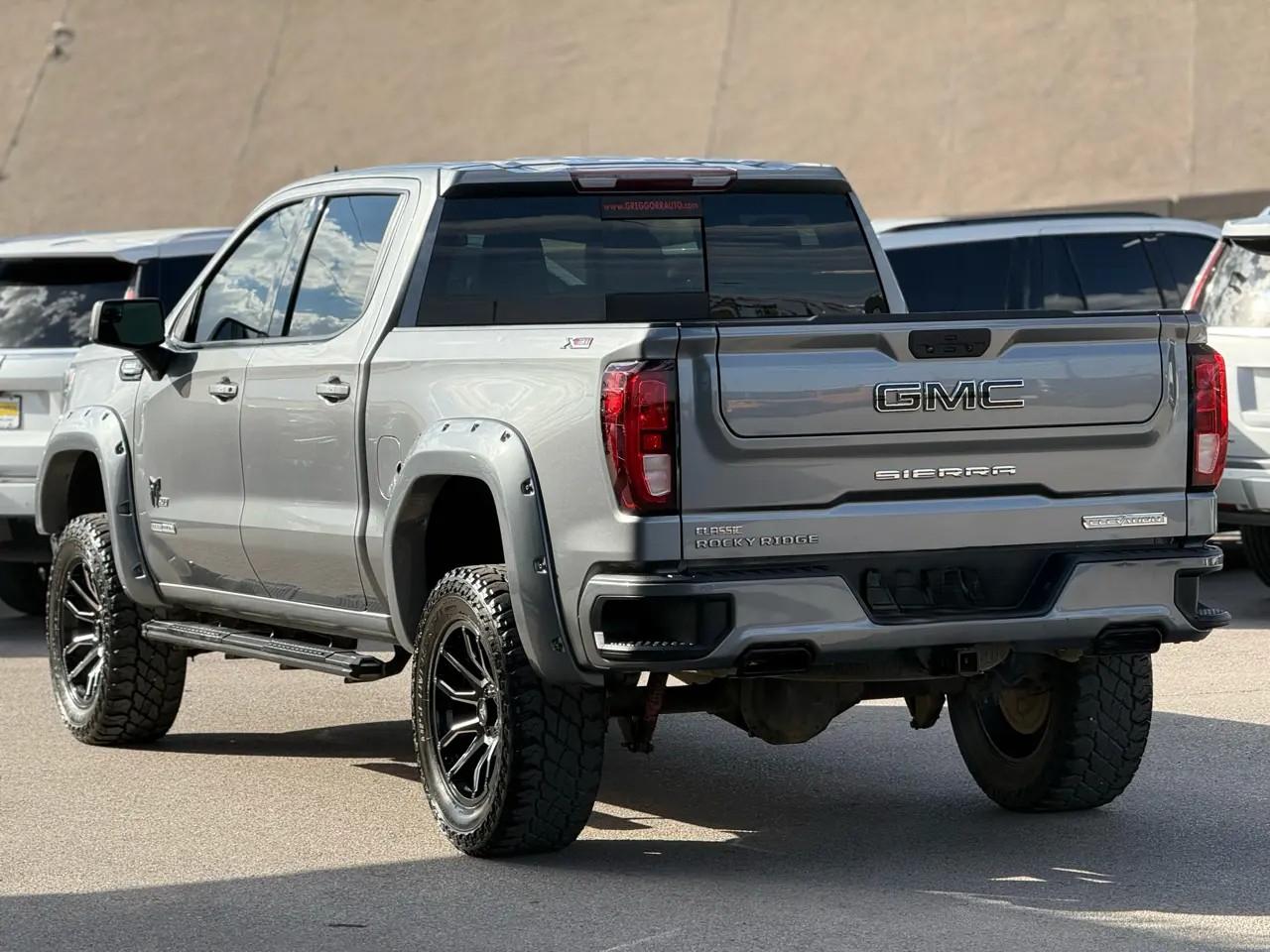 GMC Sierra 1500 4WD Crew Cab 147" Elevation w/3SB 2021